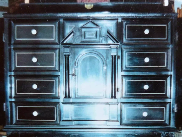 Meubel restauratie Antwerps kabinet