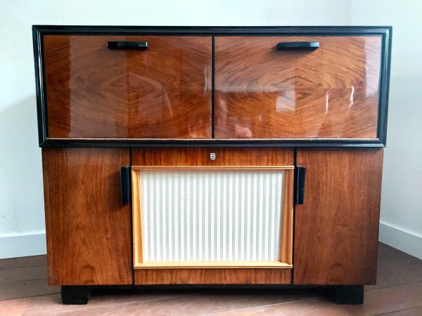 Antieke meubels restaureren