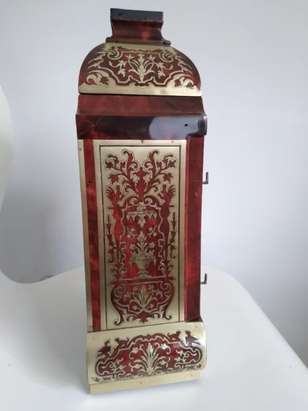 Boulle klok na restauratie
